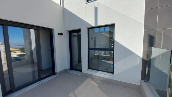 Villa in Torrevieja, Spain, 190m² - image 28