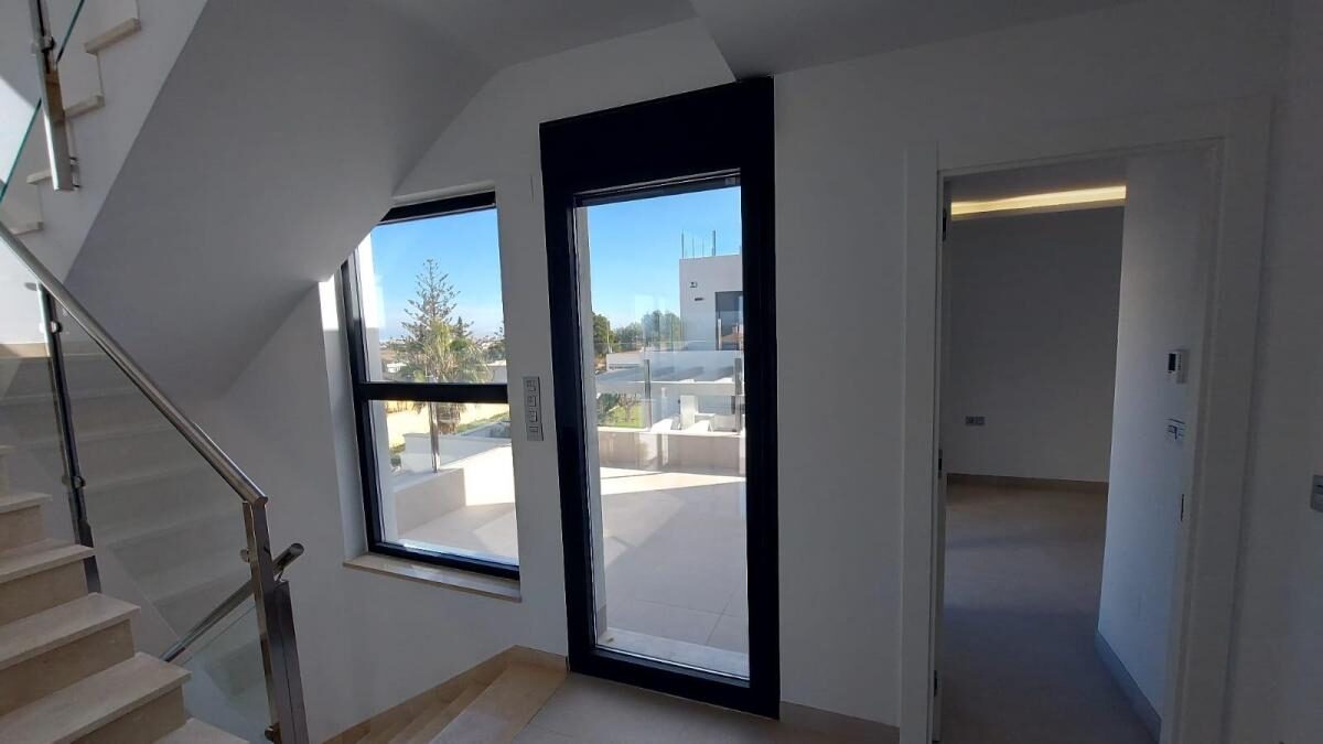 Вілла з 3 спальнями, 190м² в Торрев'єха, Іспанія [ID: 0152-619020]