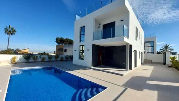 Villa in Torrevieja, Spain, 190m² - image 29
