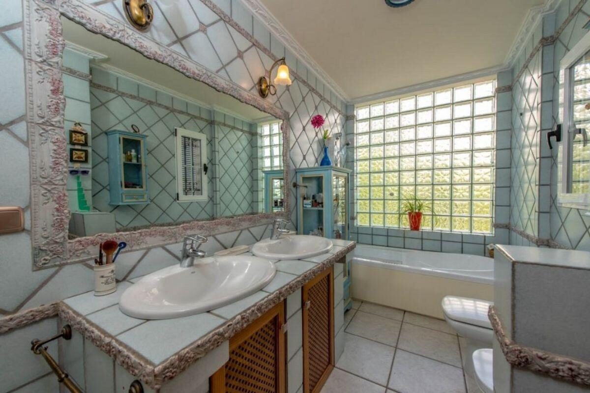 Вілла з 6 спальнями, 500м² в Торрев'єха, Іспанія [ID: 0152-619012]