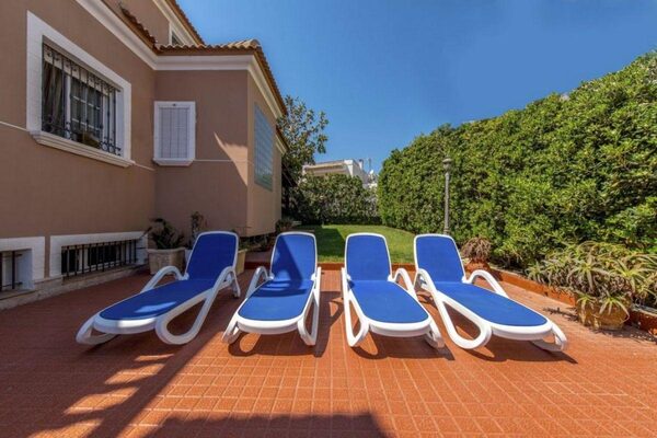 Villa in Torrevieja, Spain, 500m² - image 3