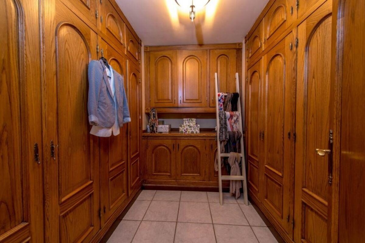 Вілла з 6 спальнями, 500м² в Торрев'єха, Іспанія [ID: 0152-619012]