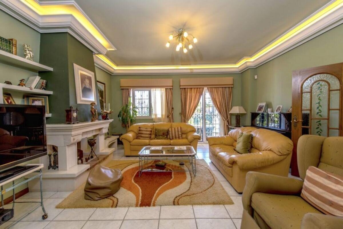 Вілла з 6 спальнями, 500м² в Торрев'єха, Іспанія [ID: 0152-619012]