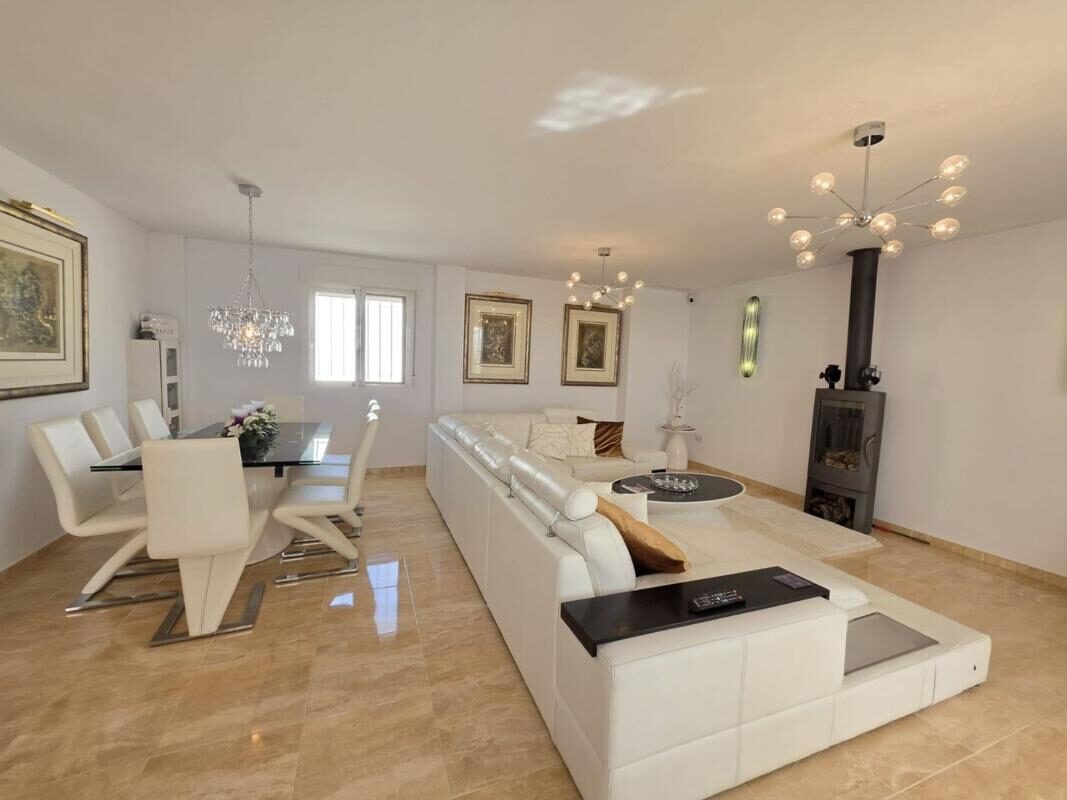 Будинки з 3 спальнями, 263м² в Піносо, Іспанія [ID: 0152-618947]