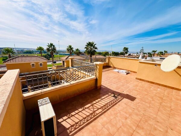 Townhouse in Torrevieja, Spain, 108m² - image 12