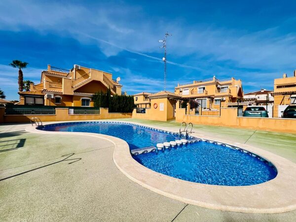Townhouse in Torrevieja, Spain, 108m² - image 3