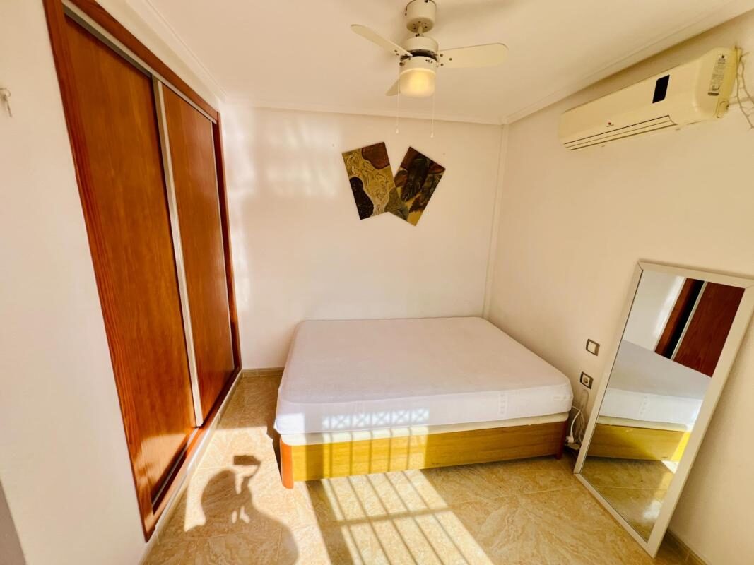Townhouse with 3 bedrooms, 108m² in Torrevieja, Spain [ID: 0152-618043]