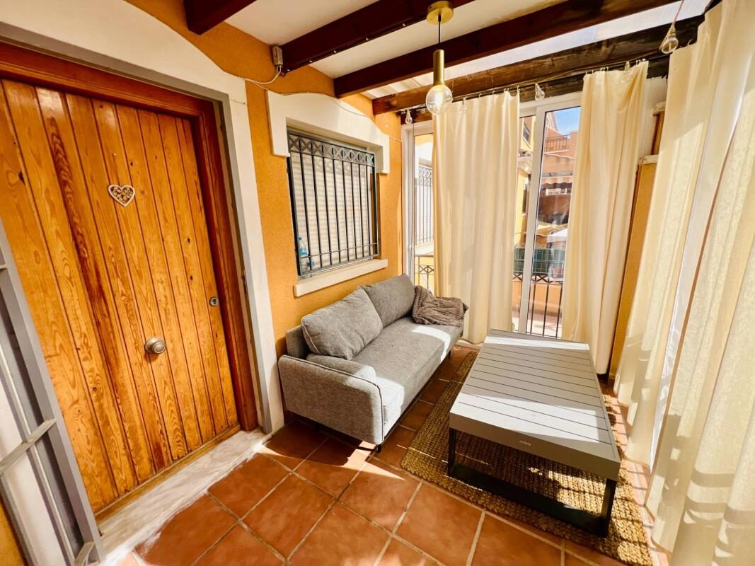Townhouse with 3 bedrooms, 108m² in Torrevieja, Spain [ID: 0152-618043]