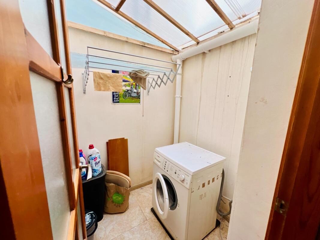 Townhouse with 3 bedrooms, 108m² in Torrevieja, Spain [ID: 0152-618043]