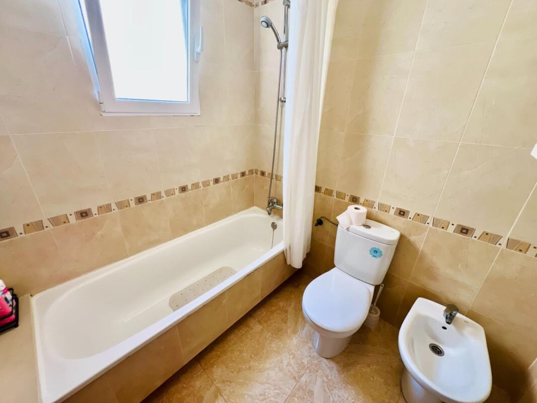 Townhouse with 3 bedrooms, 108m² in Torrevieja, Spain [ID: 0152-618043]