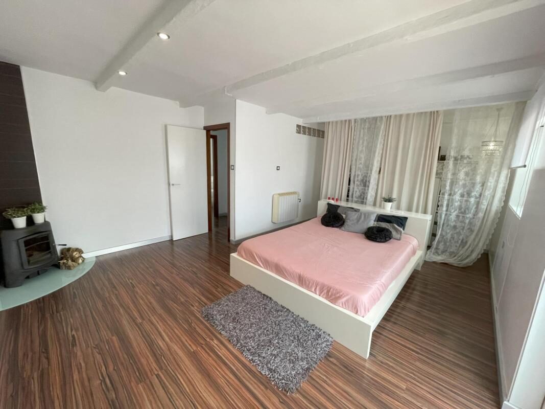 Townhouse with 3 bedrooms, 194m² in Torrevieja, Spain [ID: 0152-618041]