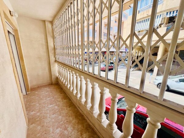 Apartamenty w Torrevieja, Hiszpania, 60m² - obraz 2