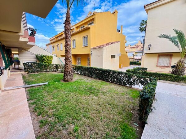 Bungalow w Torrevieja, Hiszpania, 58m² - obraz 2