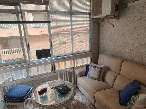 Apartamenty w Torrevieja, Hiszpania, 74m² - obraz 2