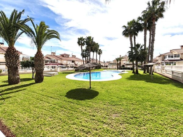 Bungalow w Orihuela, Hiszpania, 63m² - obraz 17
