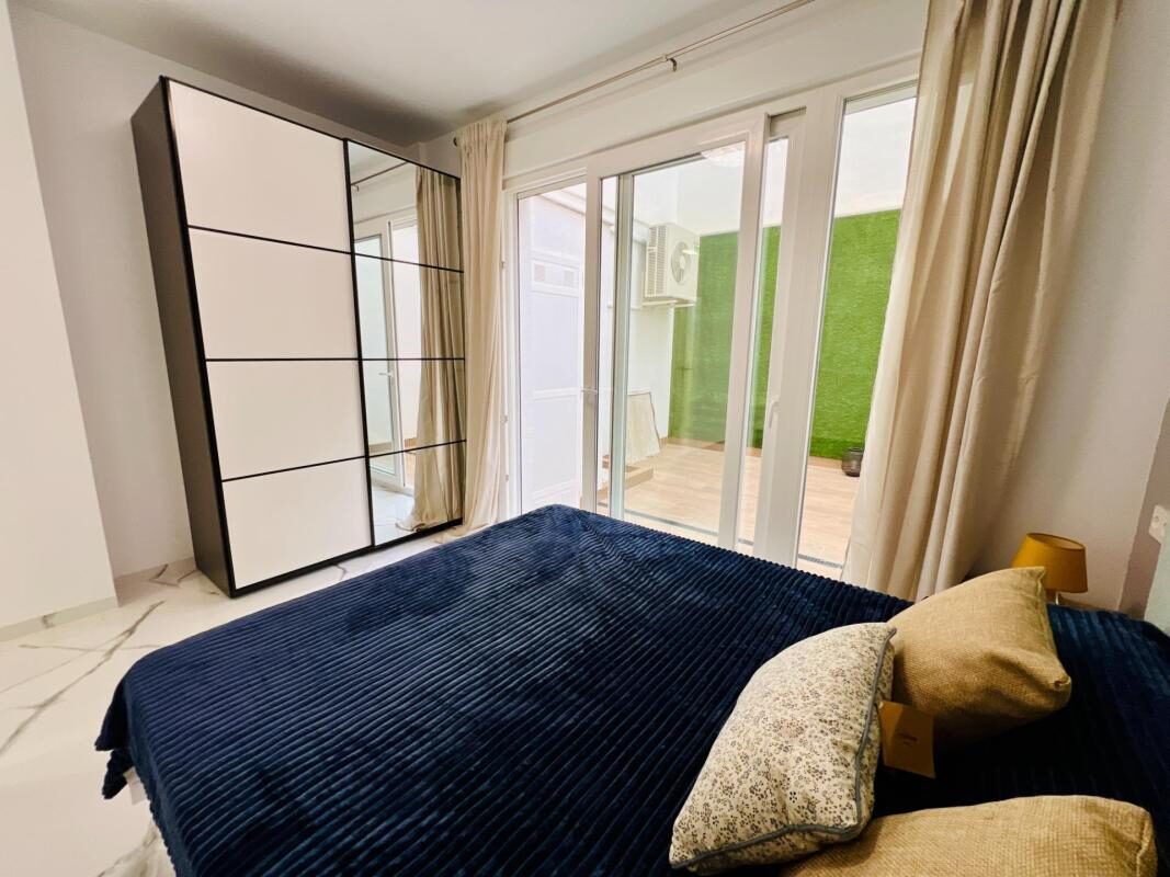 Apartamenty z 2 sypialniami, 75m² w Torrevieja, Hiszpania [ID: 0152-605721]