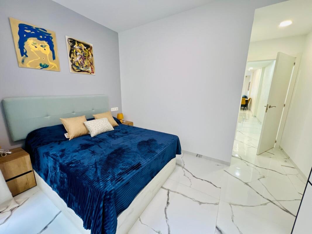 Apartamenty z 2 sypialniami, 75m² w Torrevieja, Hiszpania [ID: 0152-605721]