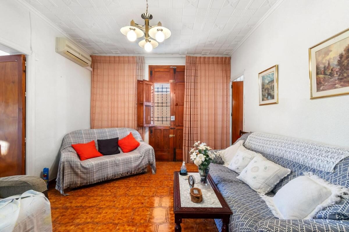 Houses with 4 bedrooms, 267m² in Orihuela, Spain [ID: 0152-605226]