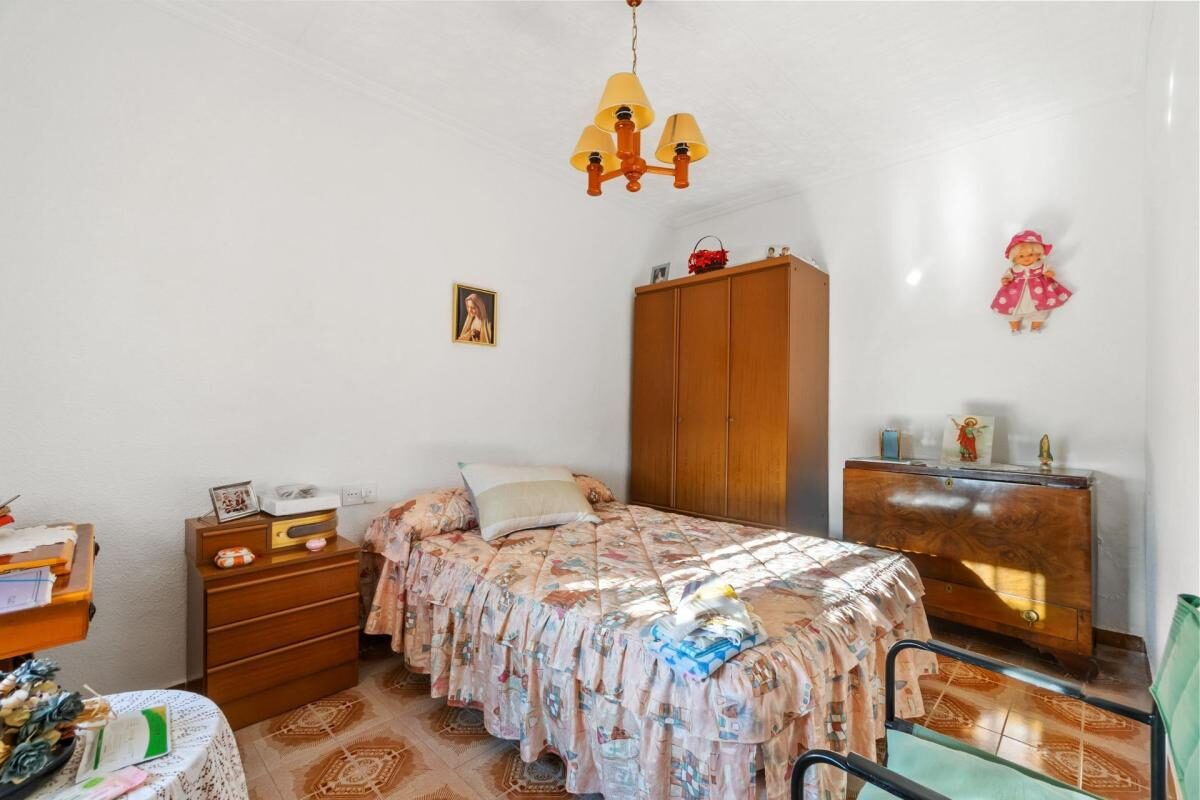 Houses with 4 bedrooms, 267m² in Orihuela, Spain [ID: 0152-605226]