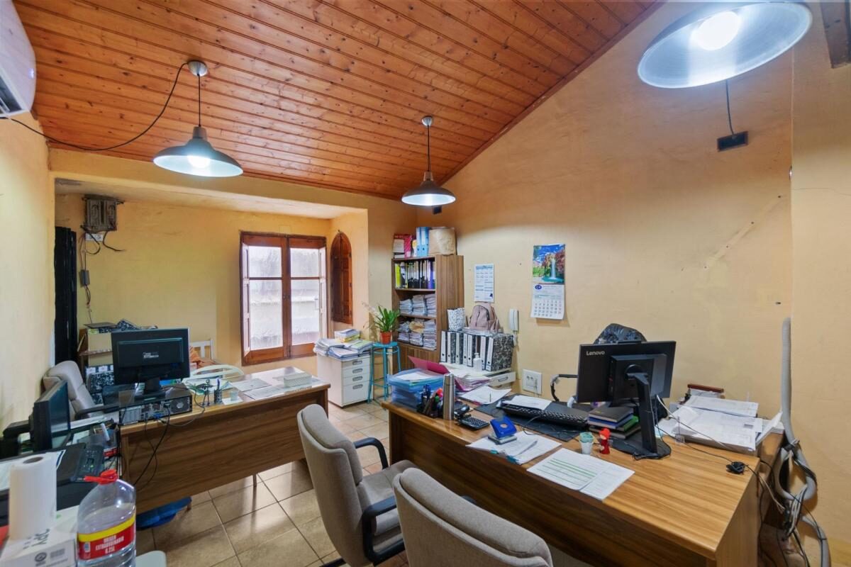 Комерційна нерухомість, 263м² в Торрев'єха, Іспанія [ID: 0152-605225]