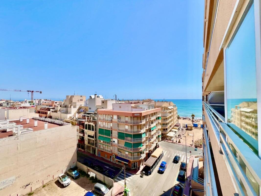 Apartments with 3 bedrooms, 110m² in Torrevieja, Spain [ID: 0152-605046]
