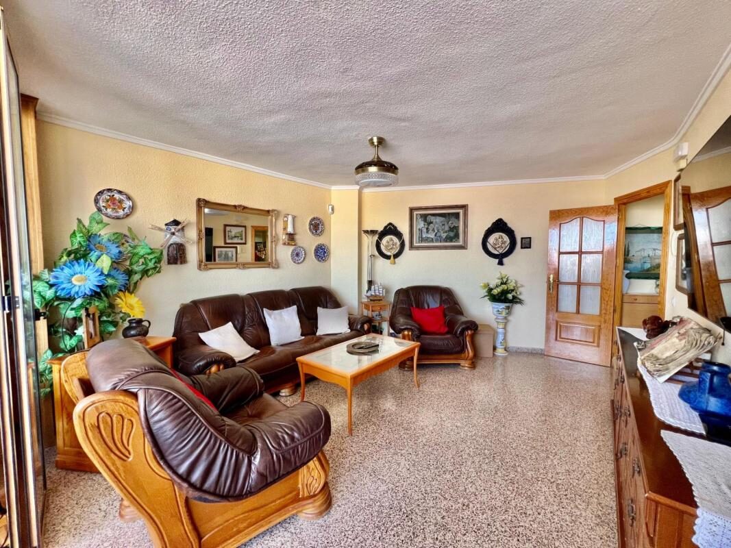 Apartments with 3 bedrooms, 110m² in Torrevieja, Spain [ID: 0152-605046]