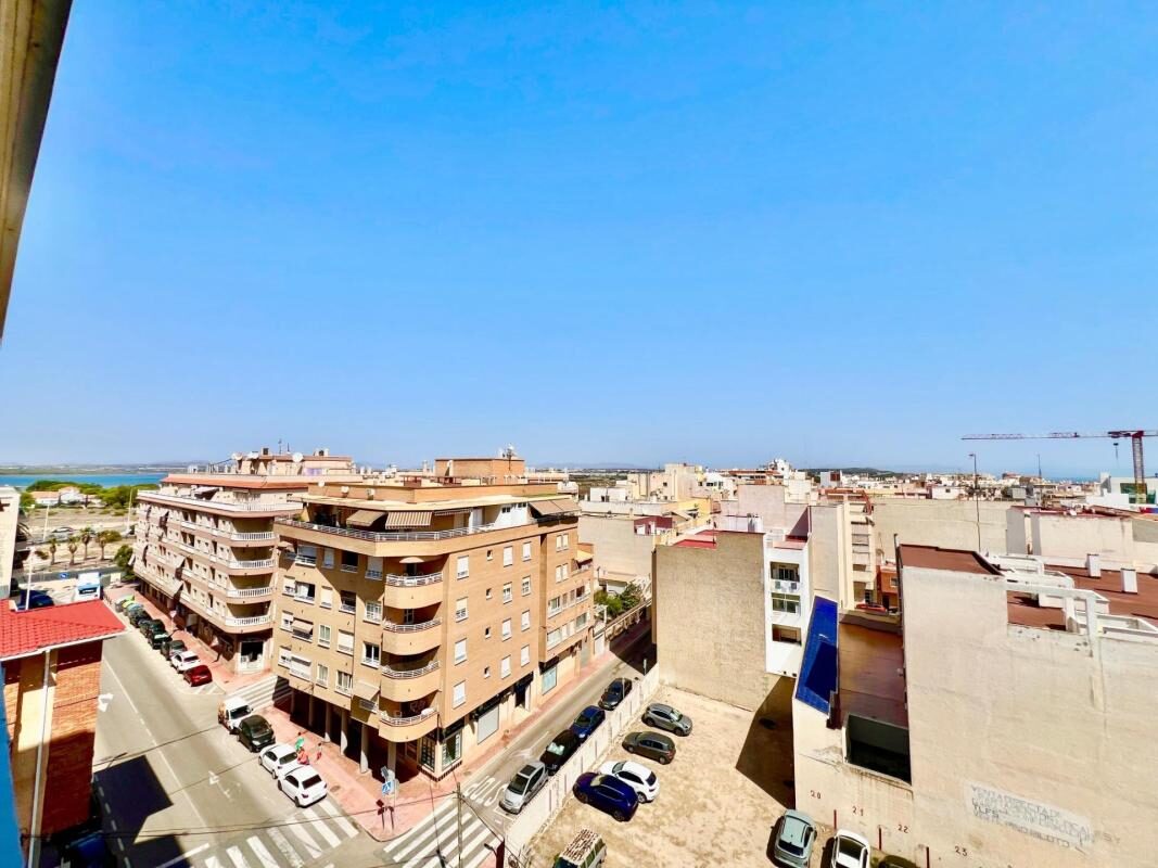 Apartments with 3 bedrooms, 110m² in Torrevieja, Spain [ID: 0152-605046]