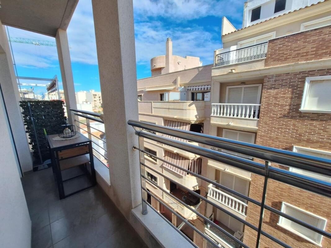 Apartamenty z 2 sypialniami, 62m² w Torrevieja, Hiszpania [ID: 0152-604941]