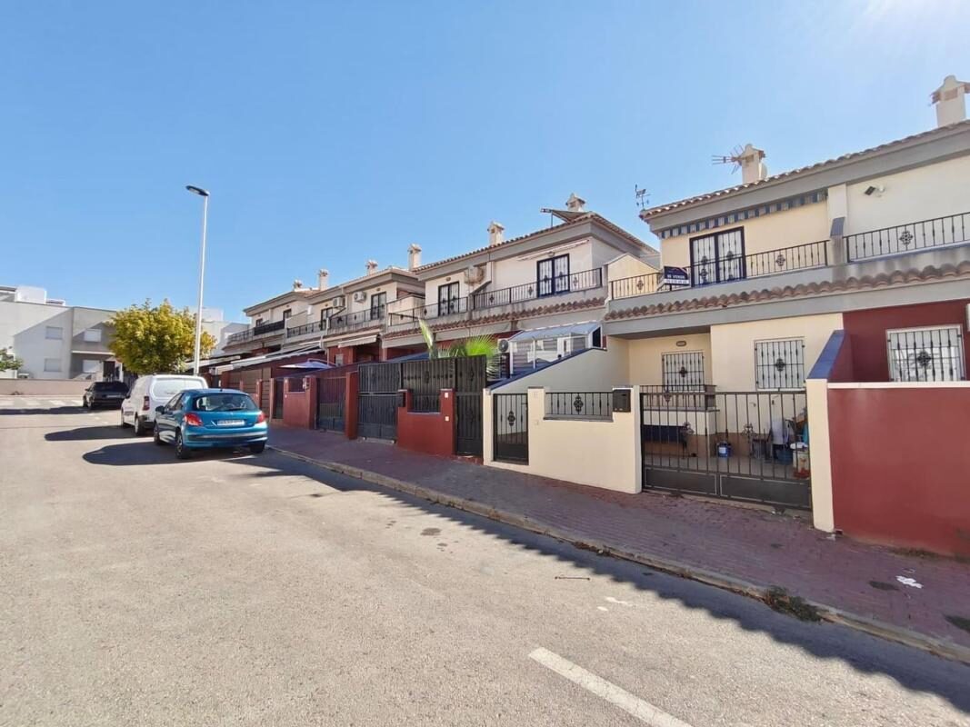 Будинки з 3 спальнями, 95м² в Торрев'єха, Іспанія [ID: 0152-604653]