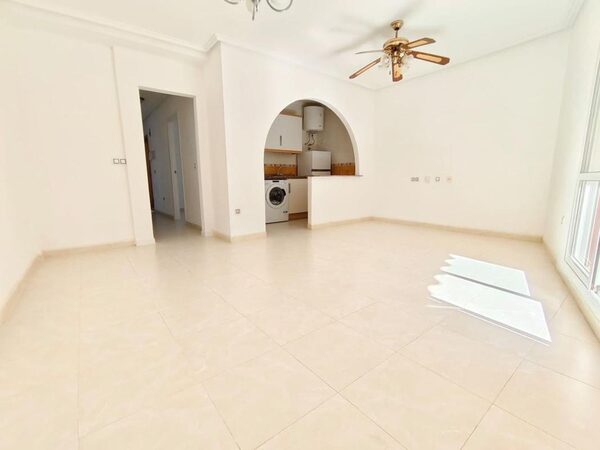 Houses in Torrevieja, Spain, 95m² - image 8