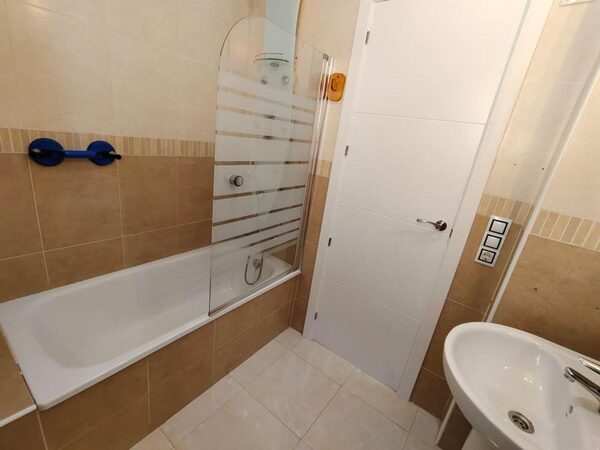 Houses in Torrevieja, Spain, 95m² - image 30