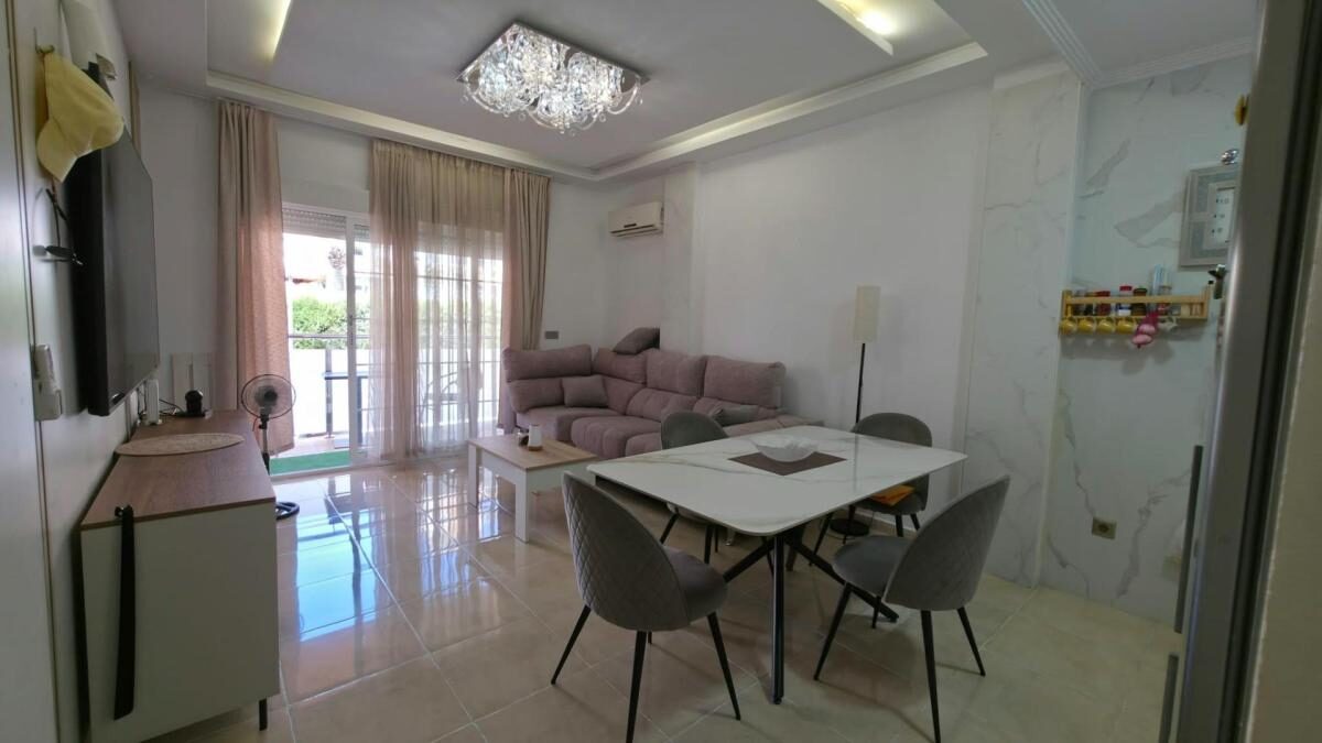Apartments with 2 bedrooms, 73m² in Torrevieja, Spain [ID: 0152-604350]