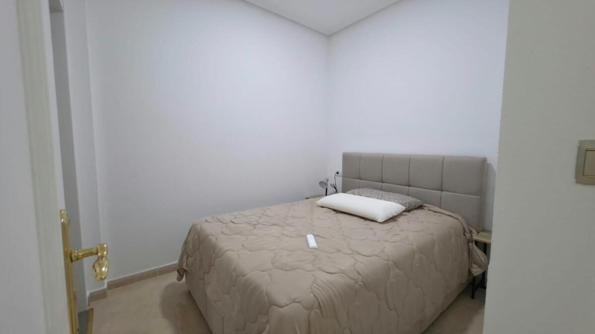 Apartments with 2 bedrooms, 73m² in Torrevieja, Spain [ID: 0152-604350]