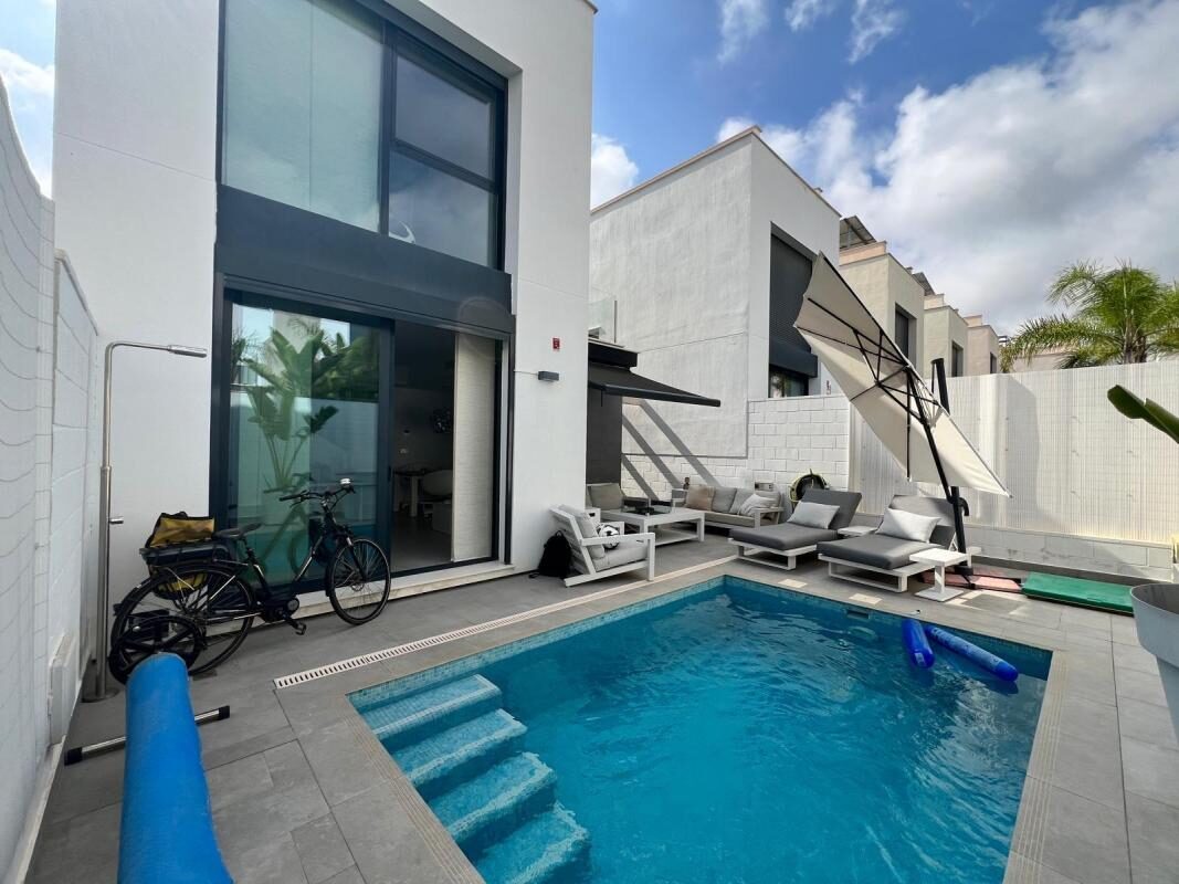 Villa with 3 bedrooms, 103m² in Orihuela, Spain [ID: 0152-604328]