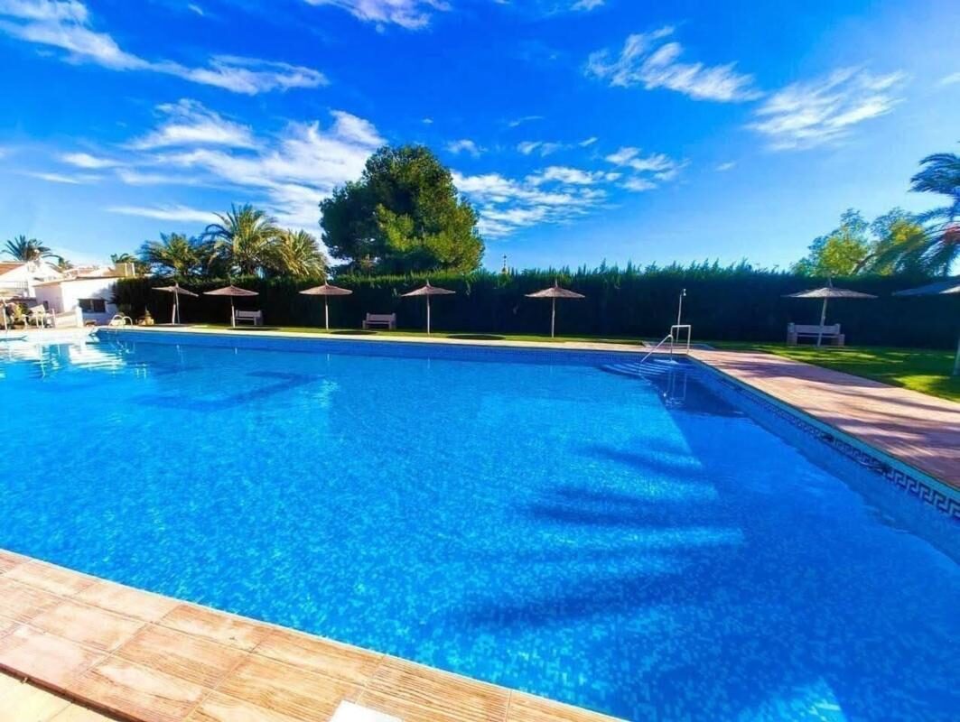 Apartamenty z 1 sypialnią, 41m² w Torrevieja, Hiszpania [ID: 0152-599734]