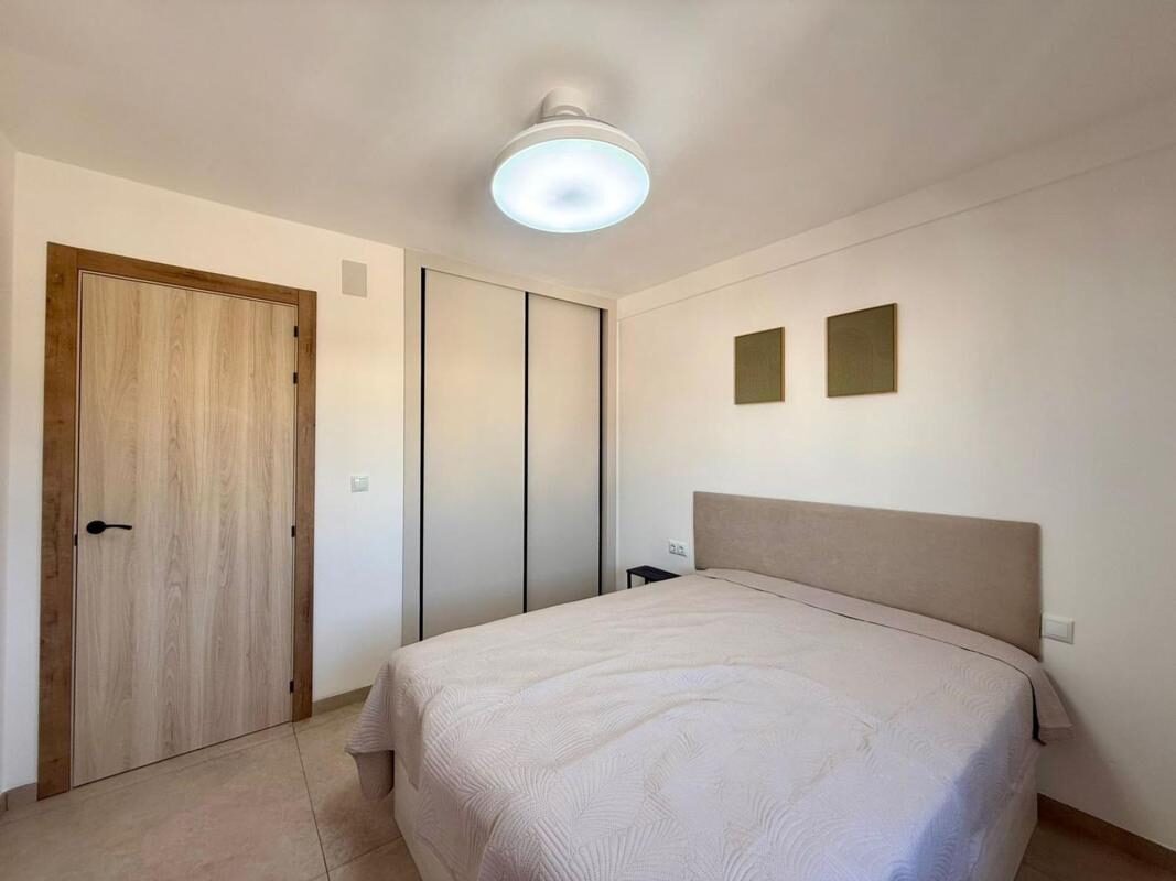 Apartamenty z 1 sypialnią, 41m² w Torrevieja, Hiszpania [ID: 0152-599734]