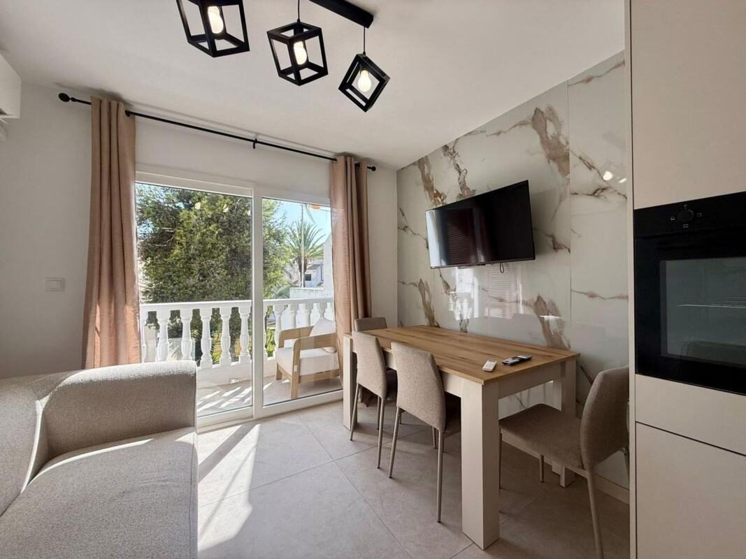 Apartamenty z 1 sypialnią, 41m² w Torrevieja, Hiszpania [ID: 0152-599734]