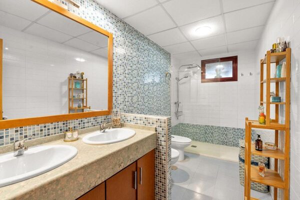 Apartments in Alicante, Spain, 265m² - image 18