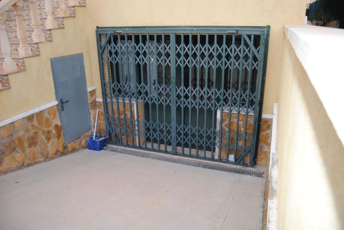 Дома с 4 спальнями, 331м² в Ориуэла, Испания [ID: 0152-582521]