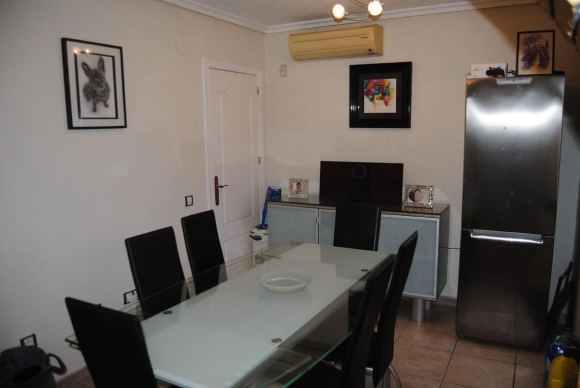 Дома с 4 спальнями, 331м² в Ориуэла, Испания [ID: 0152-582521]
