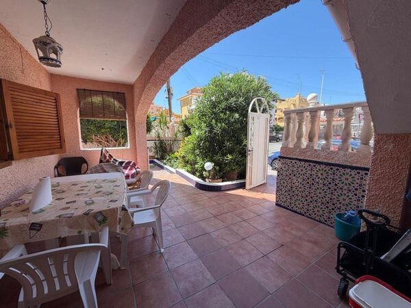Villa in Torrevieja, Spain, 73m² - image 2