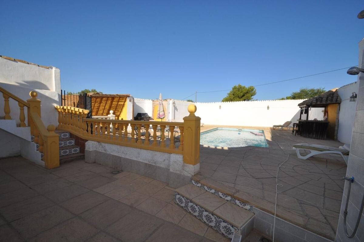 Willa z 8 sypialniami, 450m² w Pinoso, Hiszpania [ID: 0152-578346]