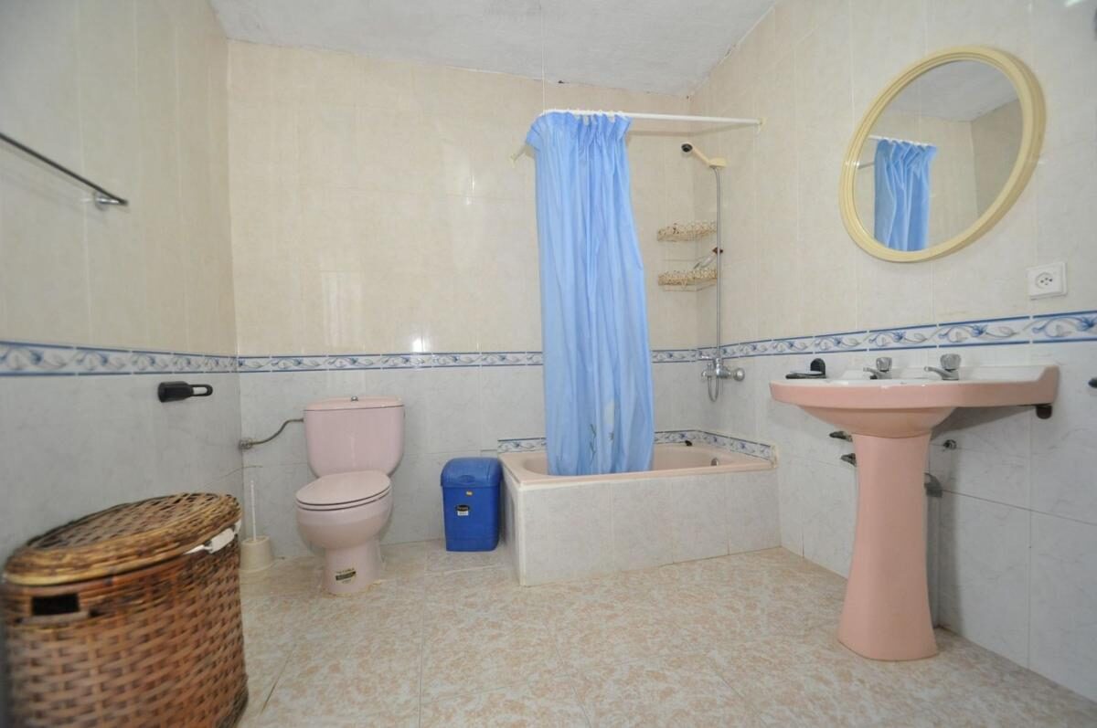 Willa z 8 sypialniami, 450m² w Pinoso, Hiszpania [ID: 0152-578346]