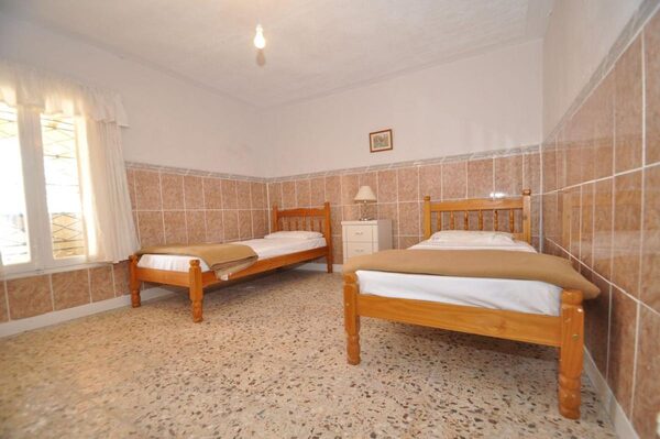 Villa in Pinoso, Spain, 450m² - image 10