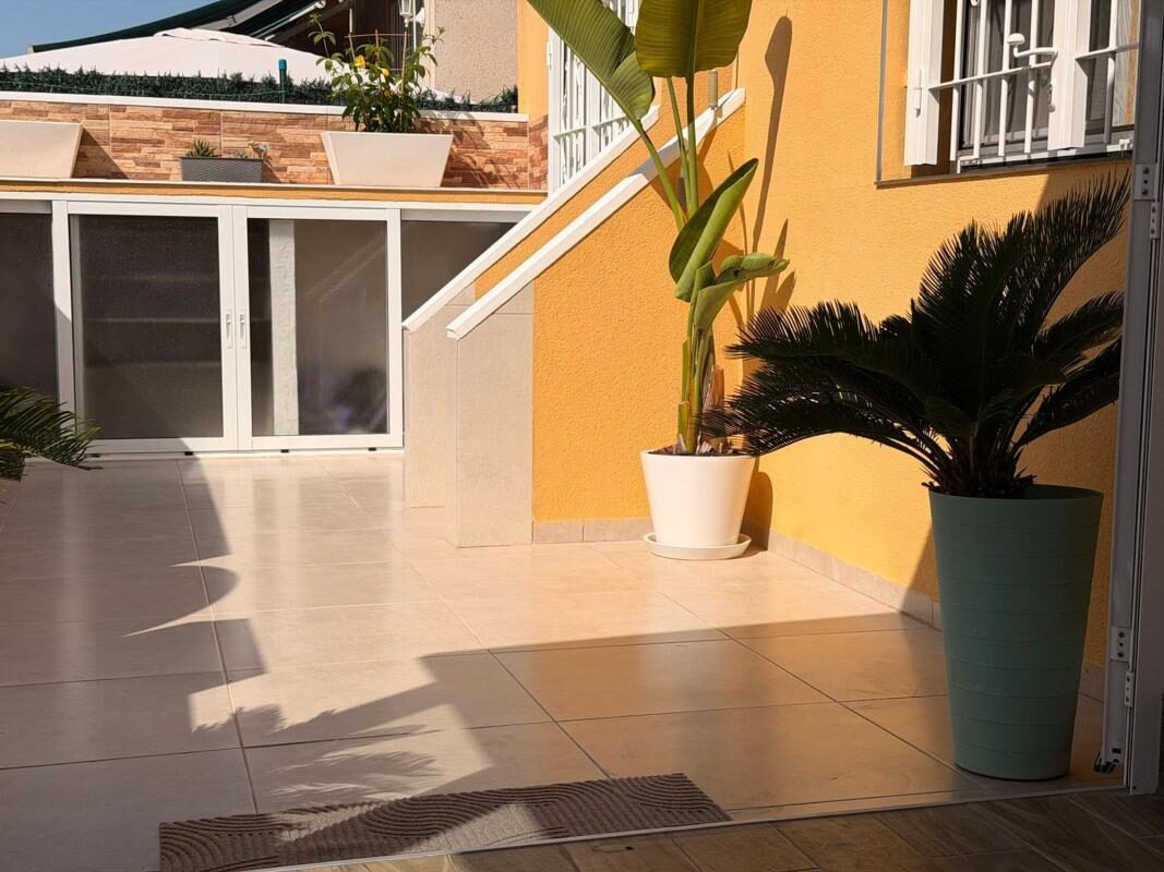 Townhouse with 3 bedrooms, 110m² in Torrevieja, Spain [ID: 0152-576083]