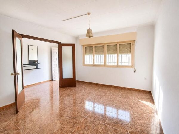 Вилла в Пиносо, Испания, 150м² - изображение 3