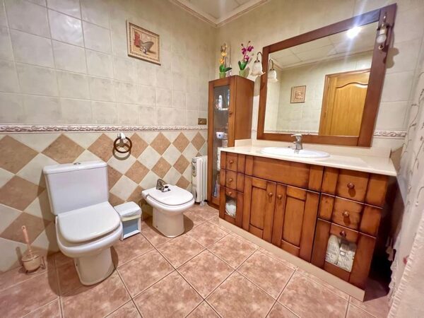 Вилла в Пиносо, Испания, 140м² - изображение 7