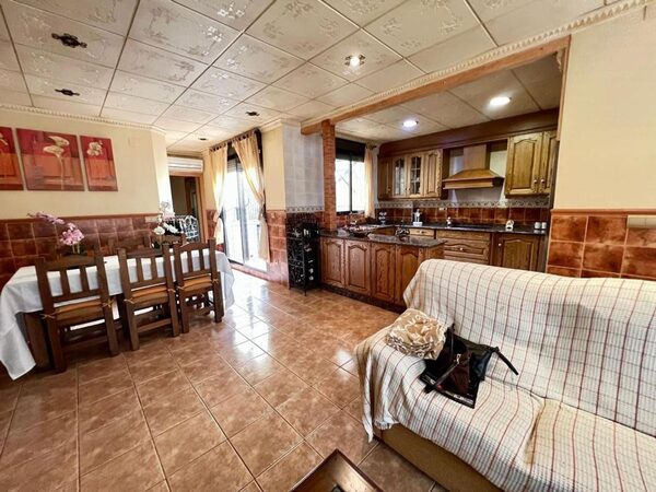 Вилла в Пиносо, Испания, 140м²