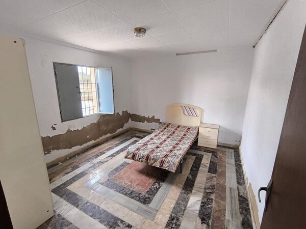 Houses in La Romana, Spain, 72m² - image 7