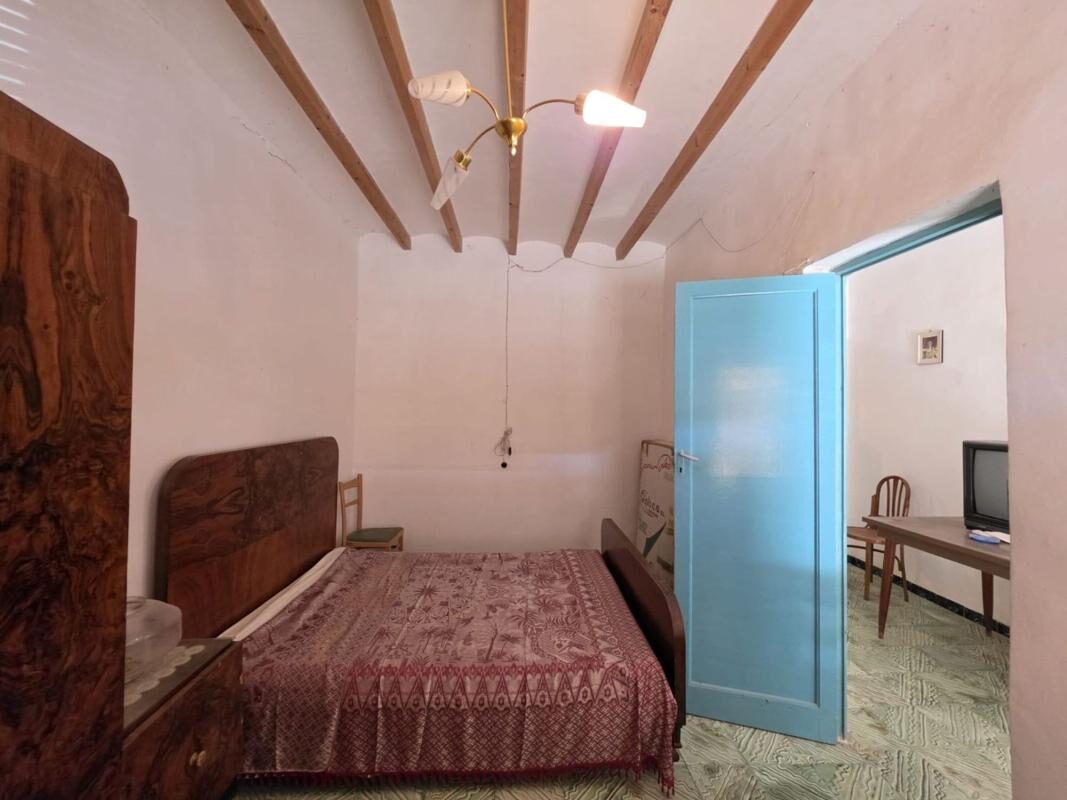 Вілла з 5 спальнями, 140м² в Ондон-де-лас-Ньєвес, Іспанія [ID: 0152-569607]